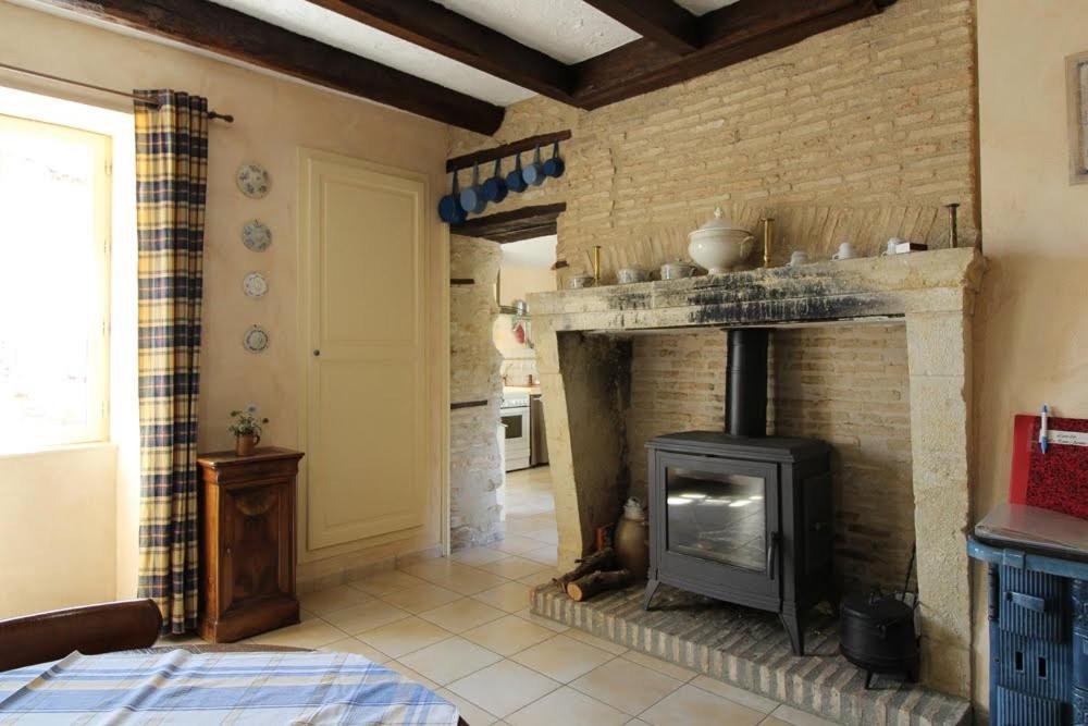 La Jariette Bed & Breakfast Airvault Luaran gambar